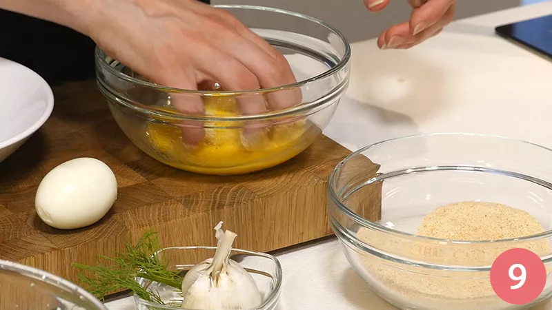 insalata-di-spinacini-con-uovo-fritto-e-salsa-tzatziki 9